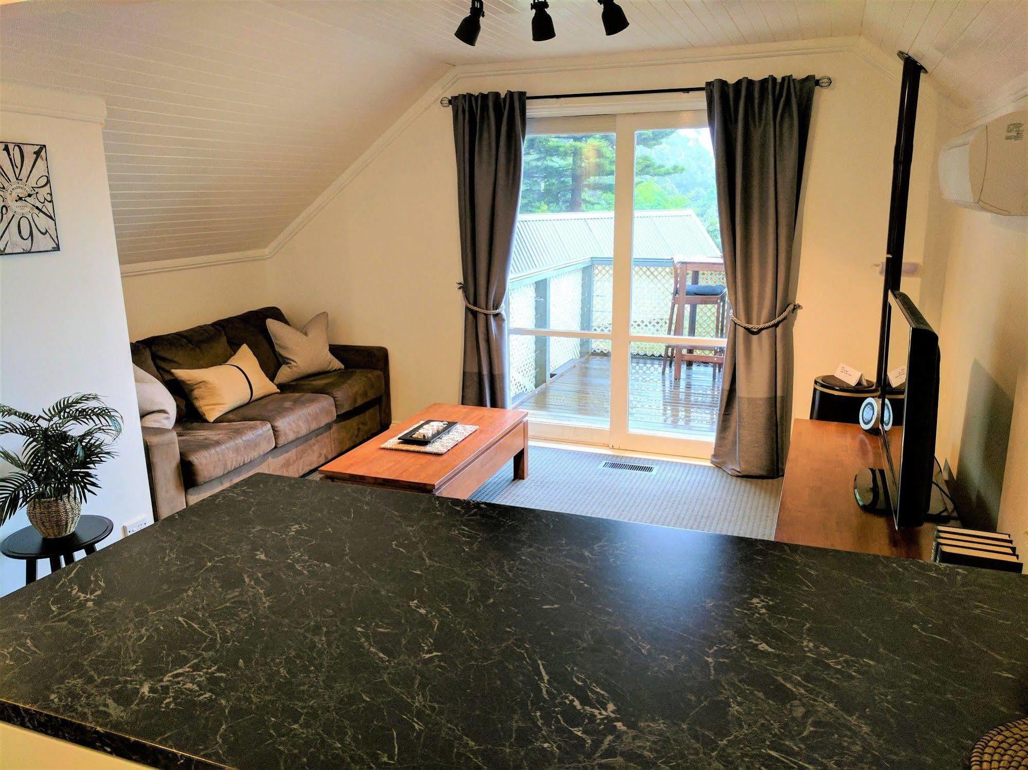 Annie Roes Luxury B&B Bend of Islands Exterior foto